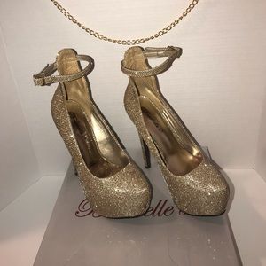 Shimmering gold Stiletto